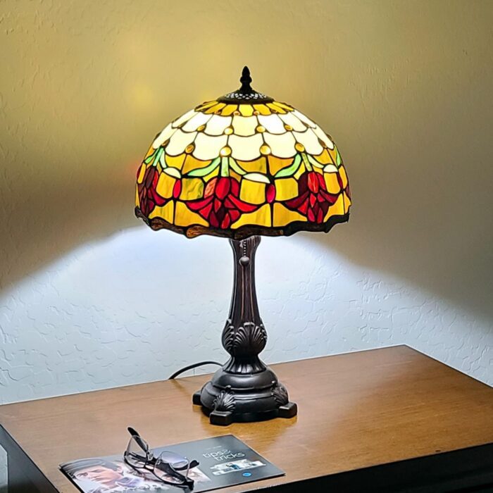 19" Tiffany Style Red Tulips Table Lamp - Image 5
