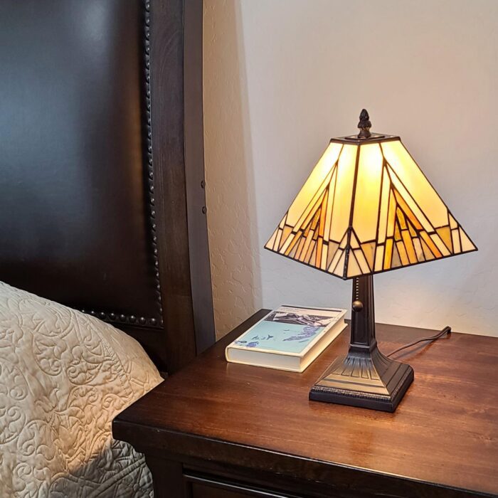 15" Tiffany Yellow and Amber Mission Style Table Lamp - Image 3