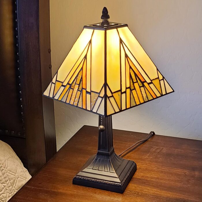 15" Tiffany Yellow and Amber Mission Style Table Lamp - Image 6